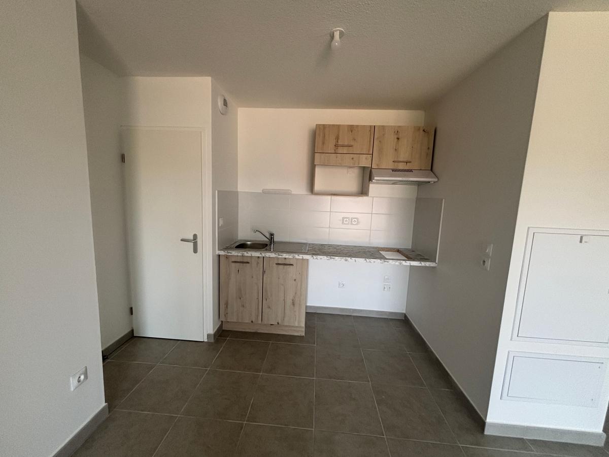 2 pièces - 1er étage - 47m² - 560,33 € - Photo #3