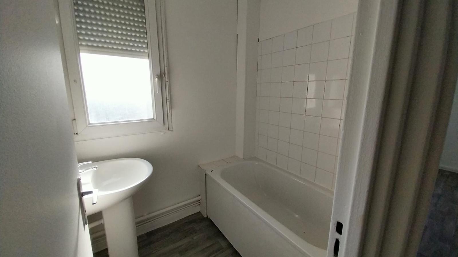 
																																							5 pièces - 
																																						2ème étage - 86m² - 169 000 € - Photo #7