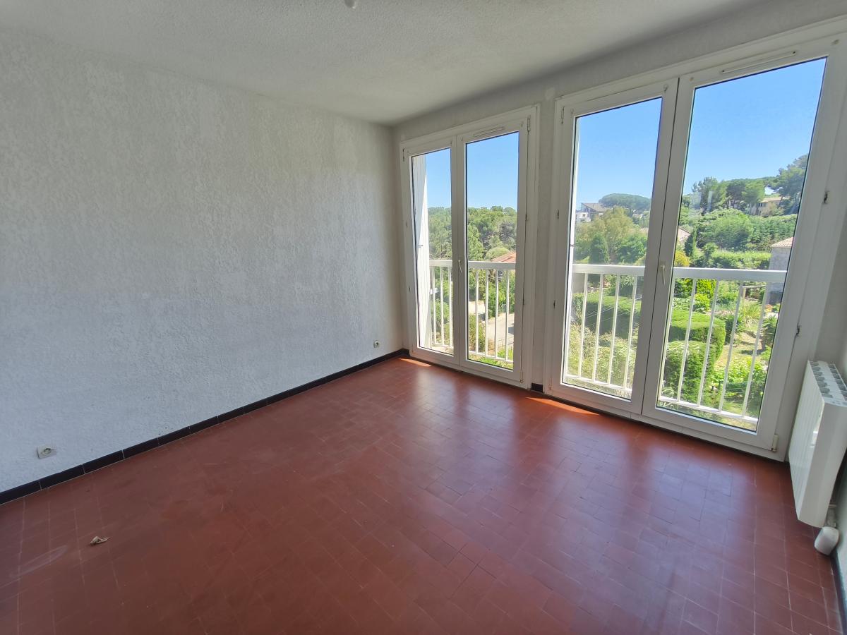 
																																							5 pièces - 
																																						1er étage - 81m² - 249 000 € - Photo #4