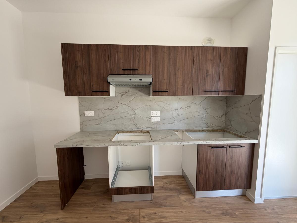 
																																							2 pièces - 
																																						1er étage - 51m² - 750,36 € - Photo #2