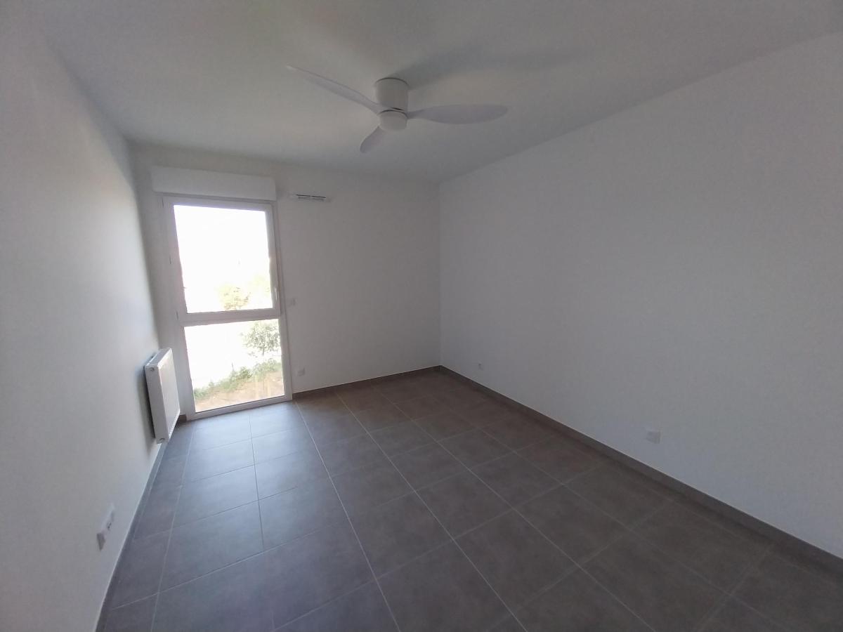 
																																							3 pièces - 
																																						3ème étage - 60m² - 1 006,29 € - Photo #2
