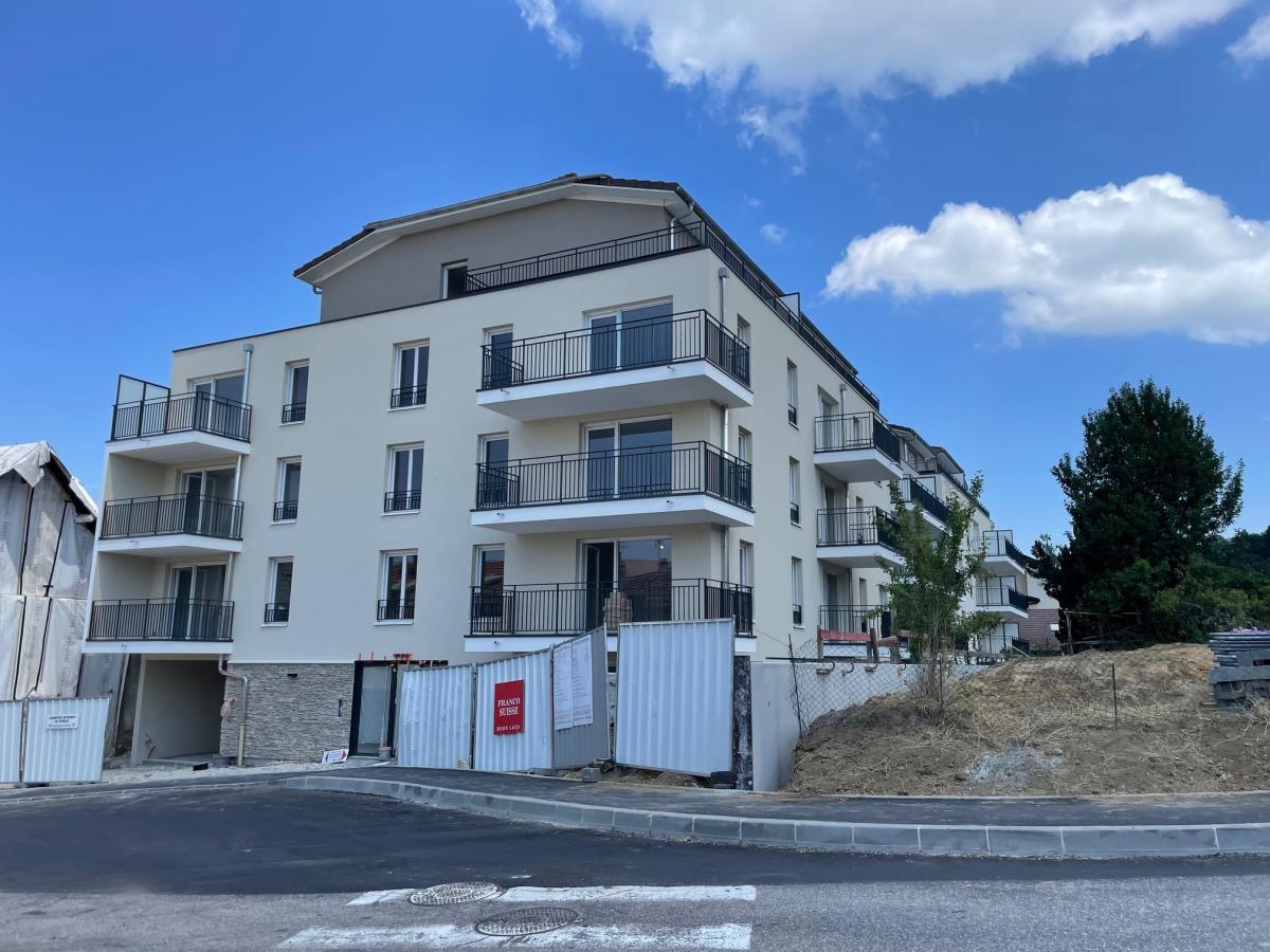 
																																							3 pièces - 
																																						1er étage - 57m² - 933,46 € - Photo #1