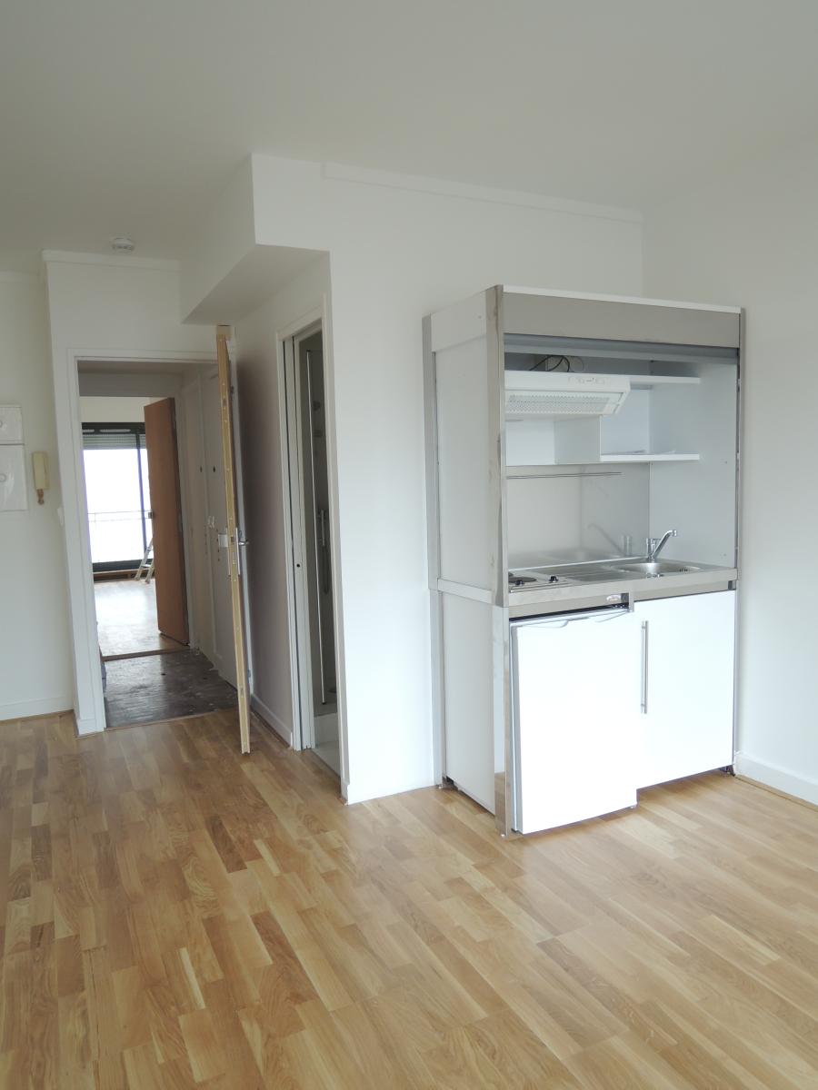 1 pièce - 4ème étage - 15m² - 759,04 € - Photo #2