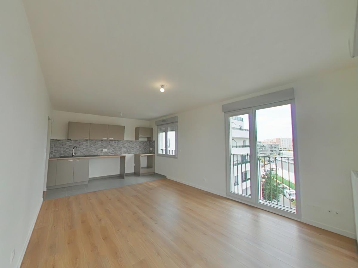 
																			4 pièces - 
																		5ème étage - 79m² - 1 414,18 € - Photo #1