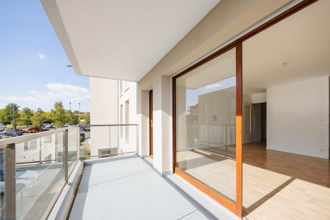 
																			4 pièces - 
																		1er étage - 83m² - 235 000 € - Photo #0