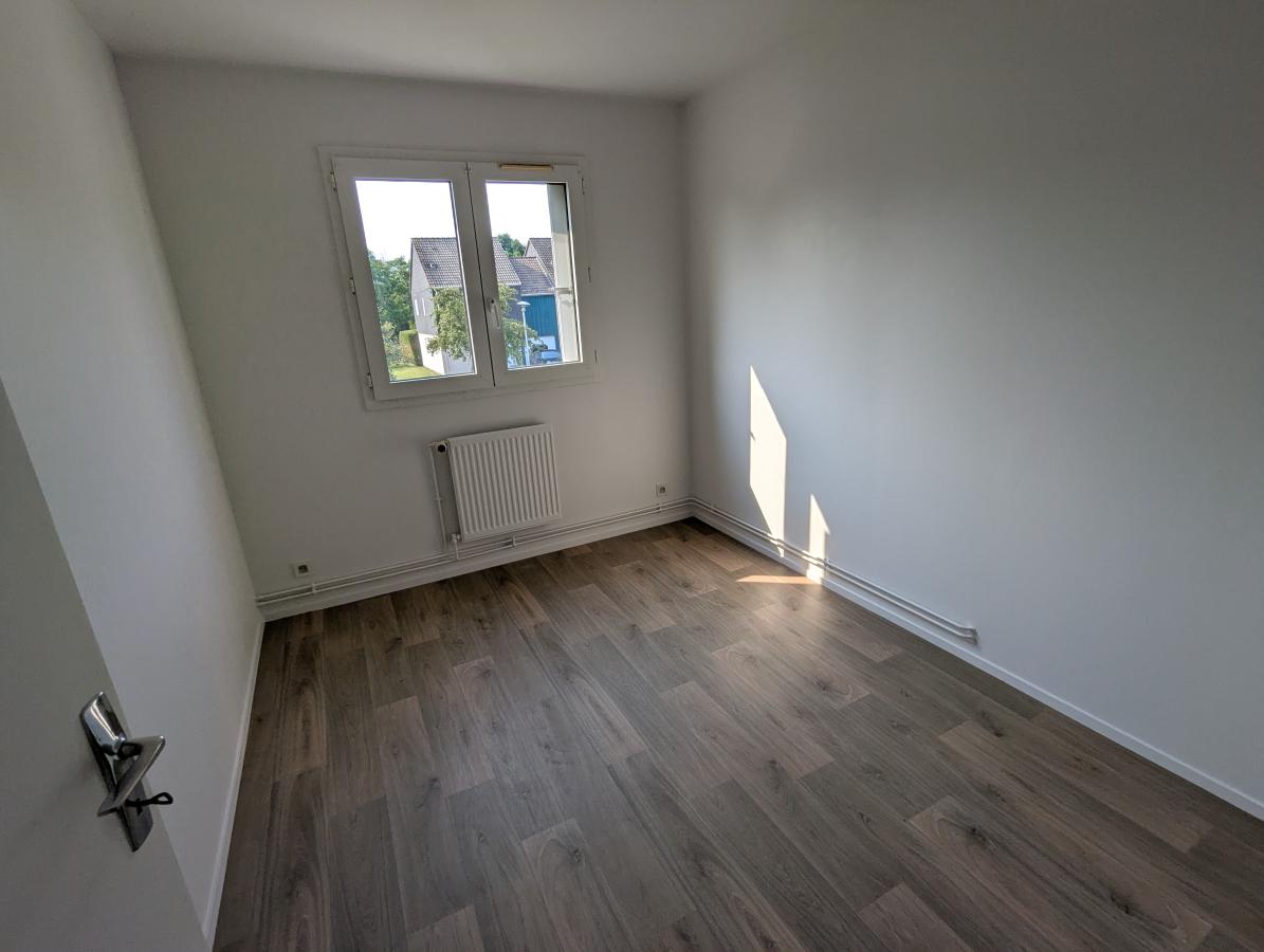 
																			5 pièces - 
																		RDC - 0m² - 139 000 € - Photo #6