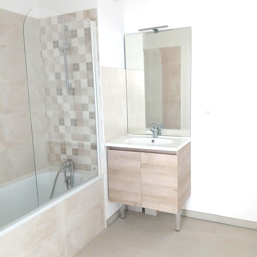 
																			3 pièces - 
																		RDC - 65m² - 833,03 € - Photo #5