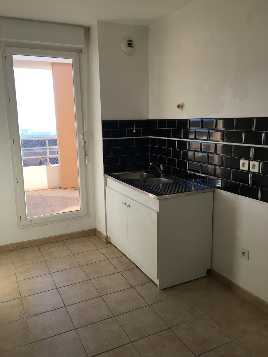 
																			2 pièces – 
																		1er étage – 44m² - 699,00 € - Photo #2