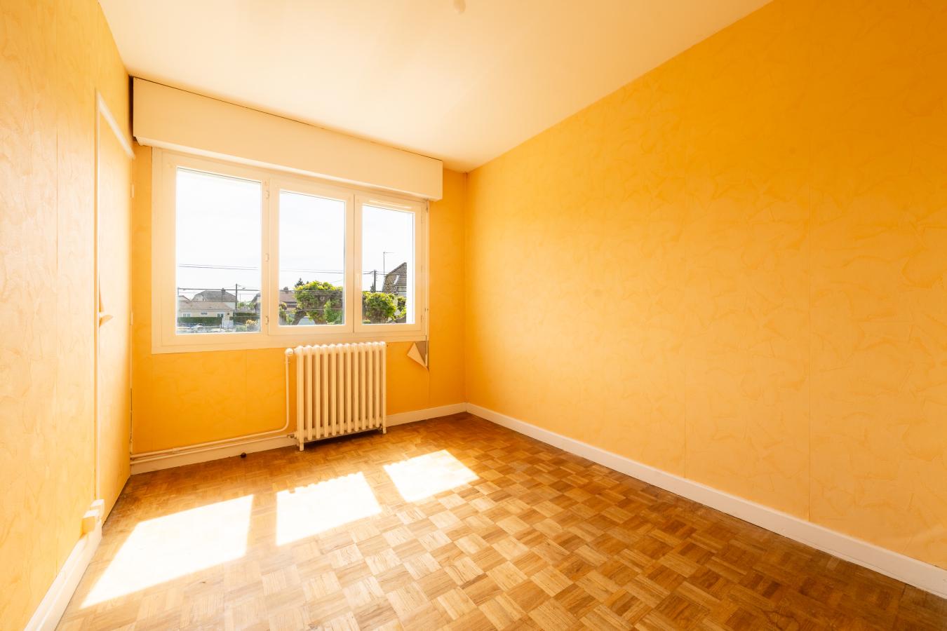 5 pièces - RDC - 80m² - 155 000 € - Photo #4