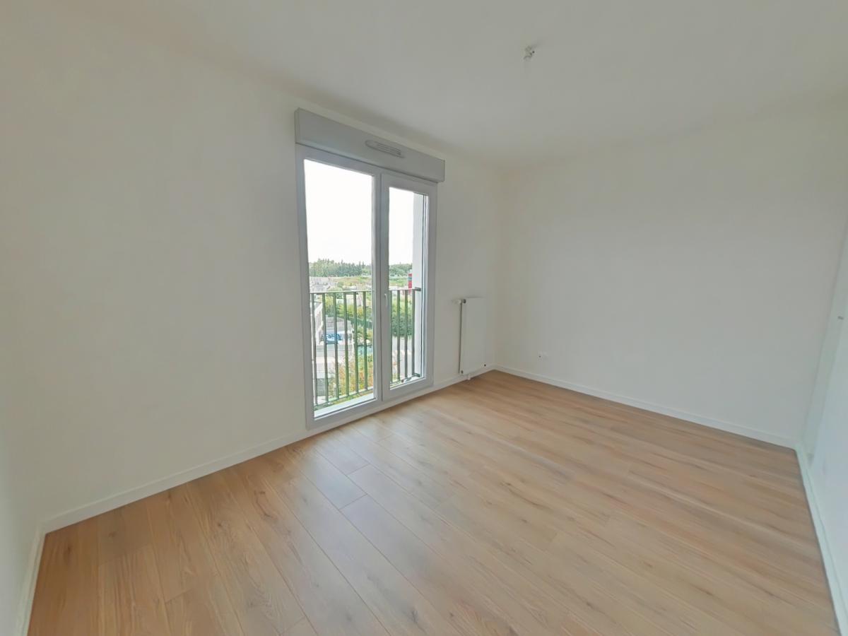 
																			4 pièces - 
																		5ème étage - 79m² - 1 414,18 € - Photo #6