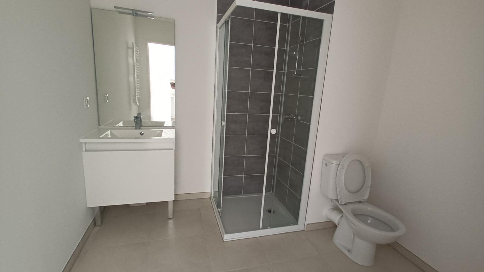 
																																							2 pièces - 
																																						1er étage - 43m² - 891,45 € - Photo #2