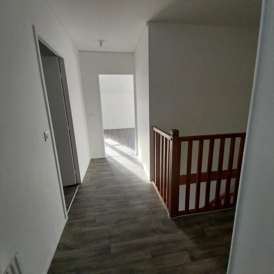 
																			4 pièces - 
																		3ème étage - 105m² - 330 000 € - Photo #3