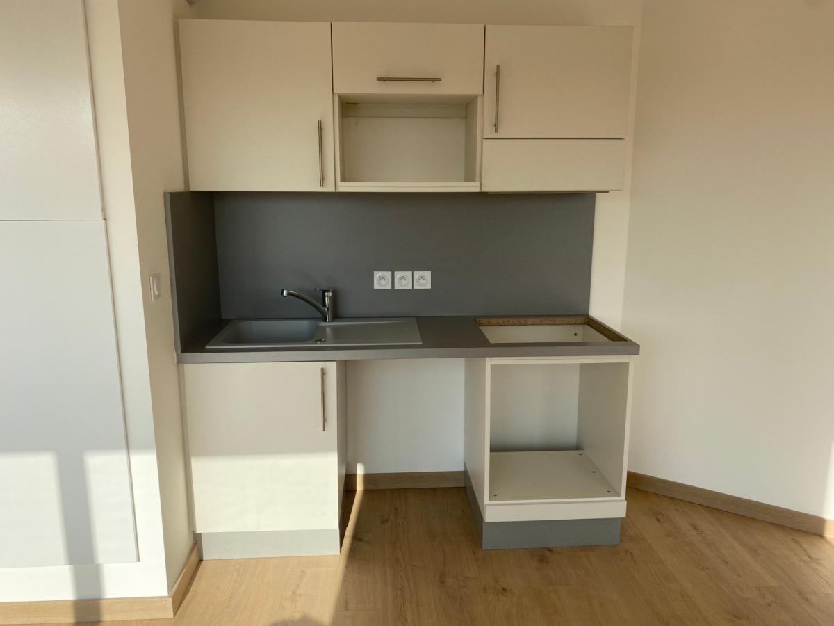 
																																							2 pièces - 
																																						4ème étage - 44m² - 724,14 € - Photo #4
