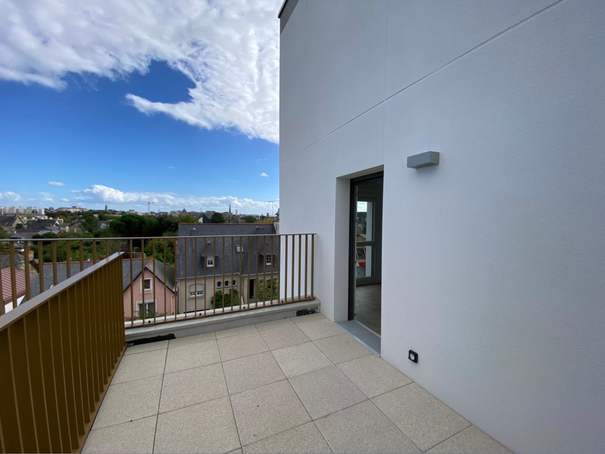 
																																							3 pièces - 
																																						3ème étage - 69m² - 1 074,15 € - Photo #1