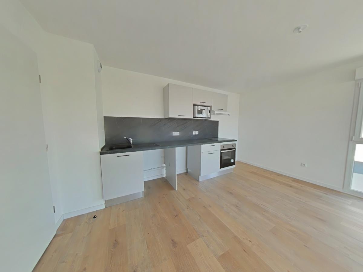 
																																							3 pièces - 
																																						1er étage - 64m² - 817,19 € - Photo #1