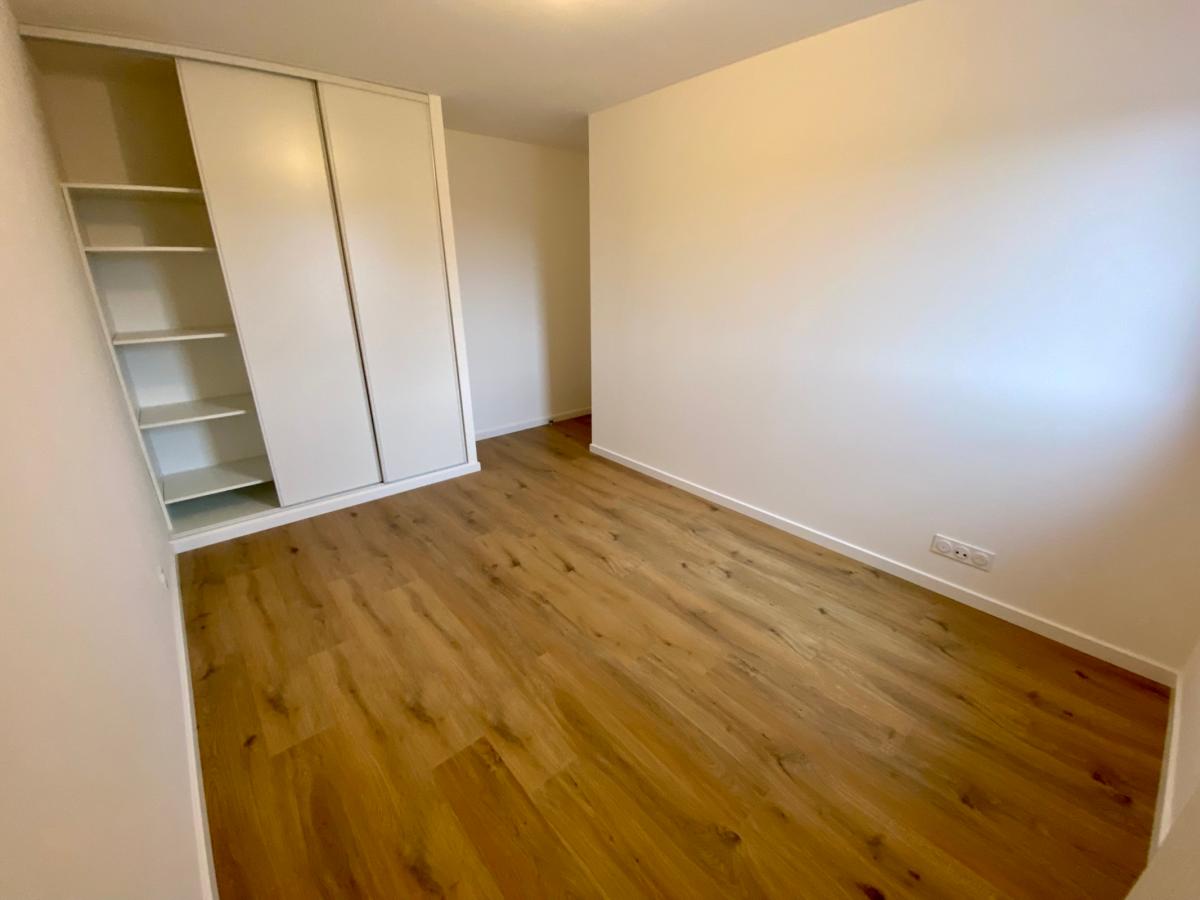 
																			3 pièces - 
																		2ème étage - 64m² - 728,66 € - Photo #3