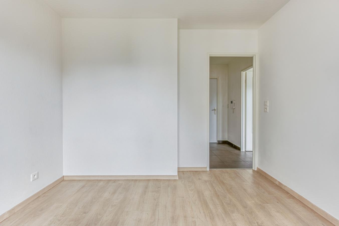 
																																							2 pièces - 
																																						1er étage - 39m² - 796,20 € - Photo #2