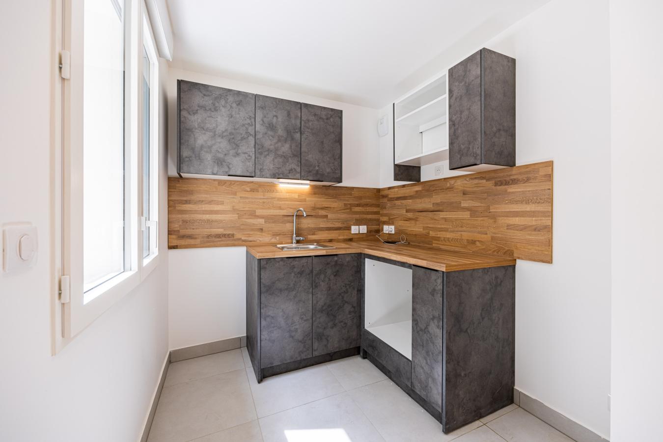 
																			2 pièces - 
																		RDC - 55m² - 1 794,96 € - Photo #6