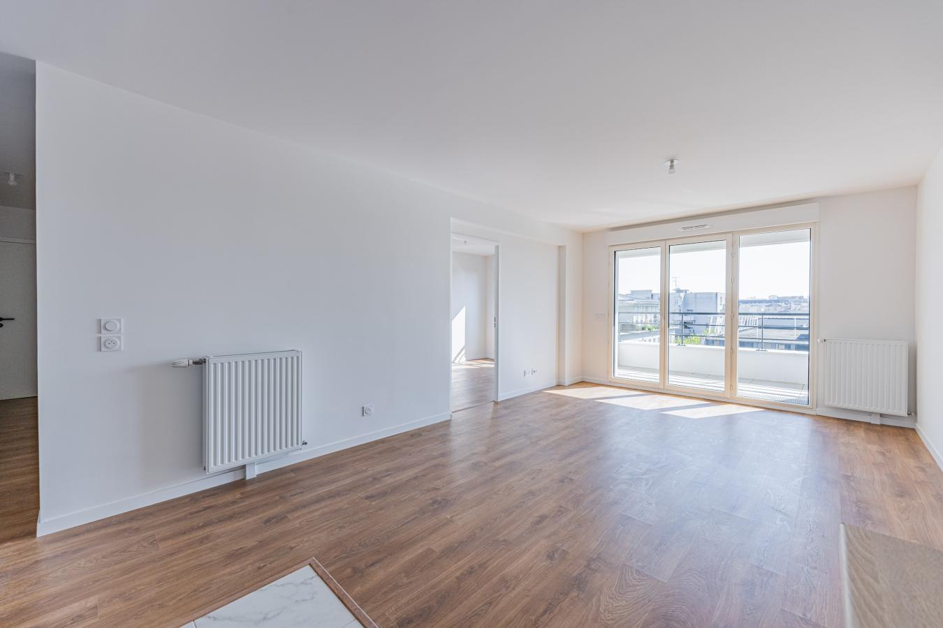 
																			5 pièces - 
																		4ème étage - 98m² - 1 850,93 € - Photo #2