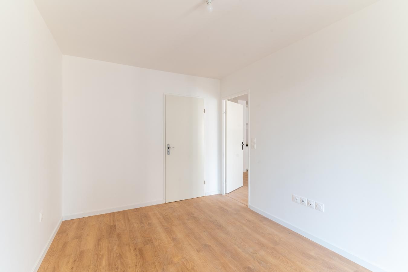 
																																							3 pièces - 
																																						2ème étage - 61m² - 1 264,72 € - Photo #2