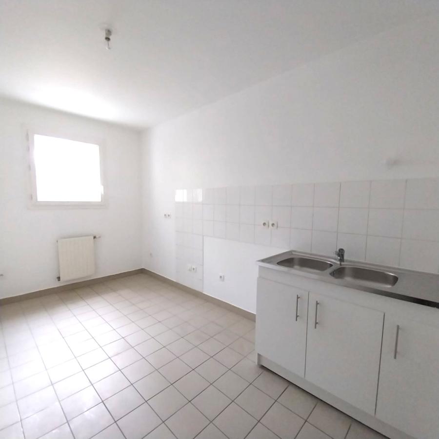 3 pièces - 2ème étage - 69m² - 161 000 € - Photo #3