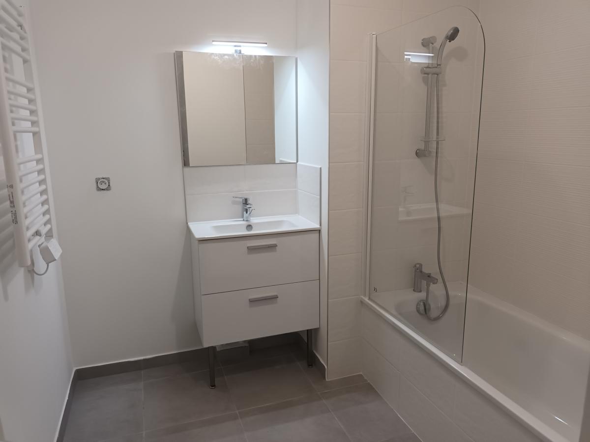 
																																							3 pièces - 
																																						RDC - 68m² - 1 168,25 € - Photo #3