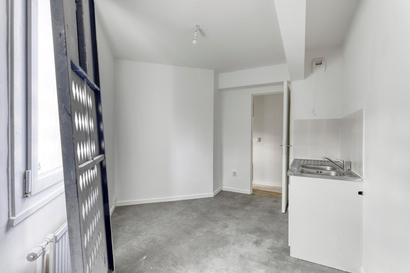 
																																							4 pièces - 
																																						4ème étage - 85m² - 178 000 € - Photo #1