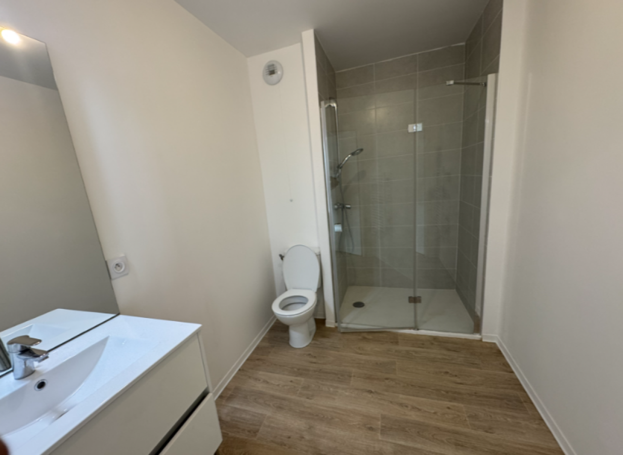 
																																							2 pièces - 
																																						RDC - 41m² - 528,76 € - Photo #1