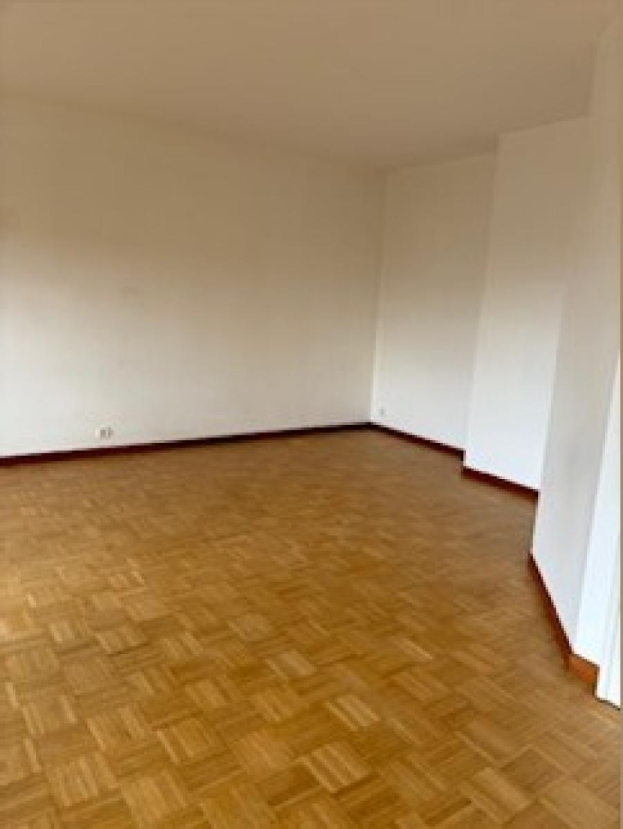 
																			5 pièces – 
																		3ème étage – 102m² - 340 000 € - Photo #3