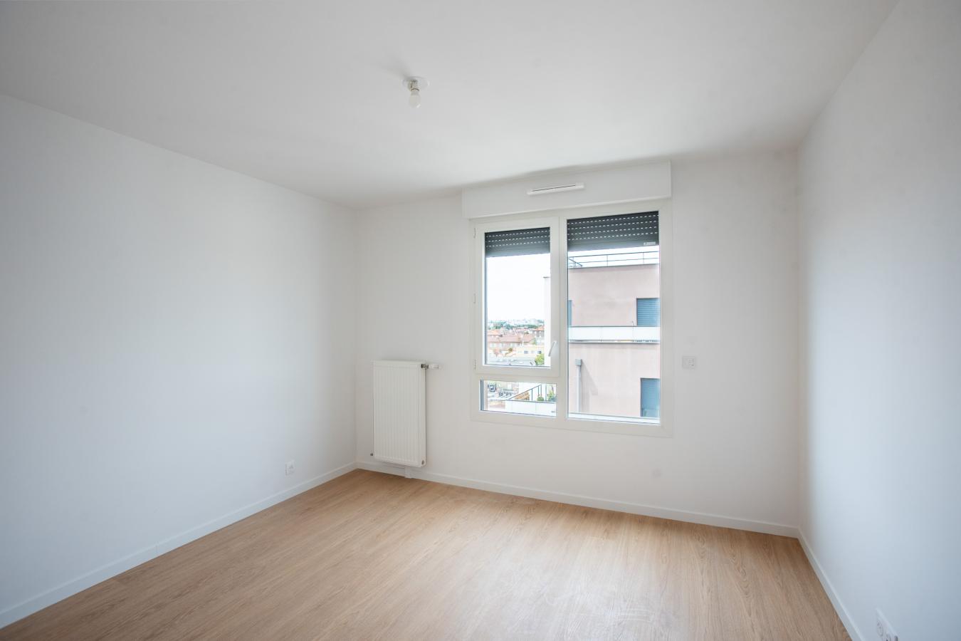 
																																							5 pièces - 
																																						6ème étage - 111m² - 2 269,27 € - Photo #5