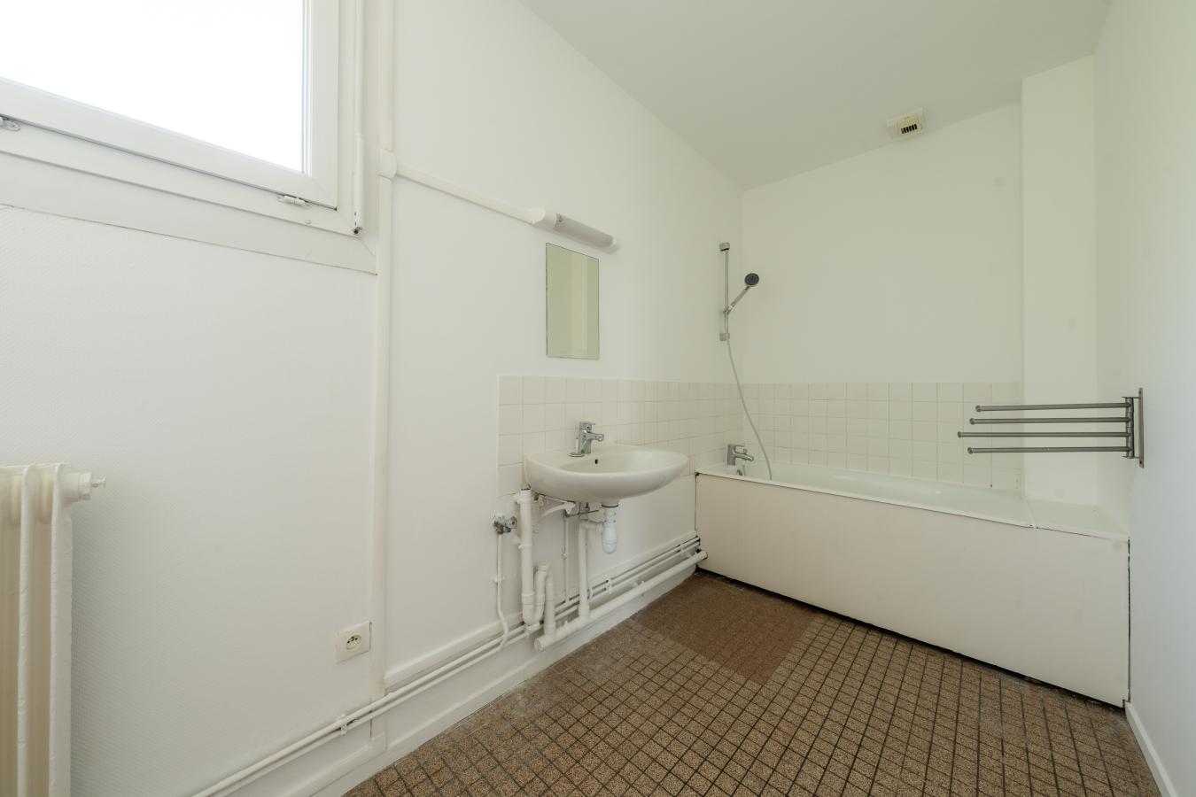 4 pièces - RDC - 74m² - 142 000 € - Photo #6