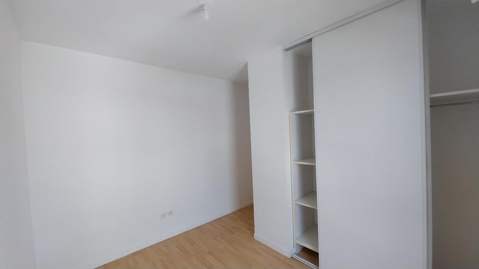 6 pièces - 9ème étage - 126m² - 1 802,31 € - Photo #7