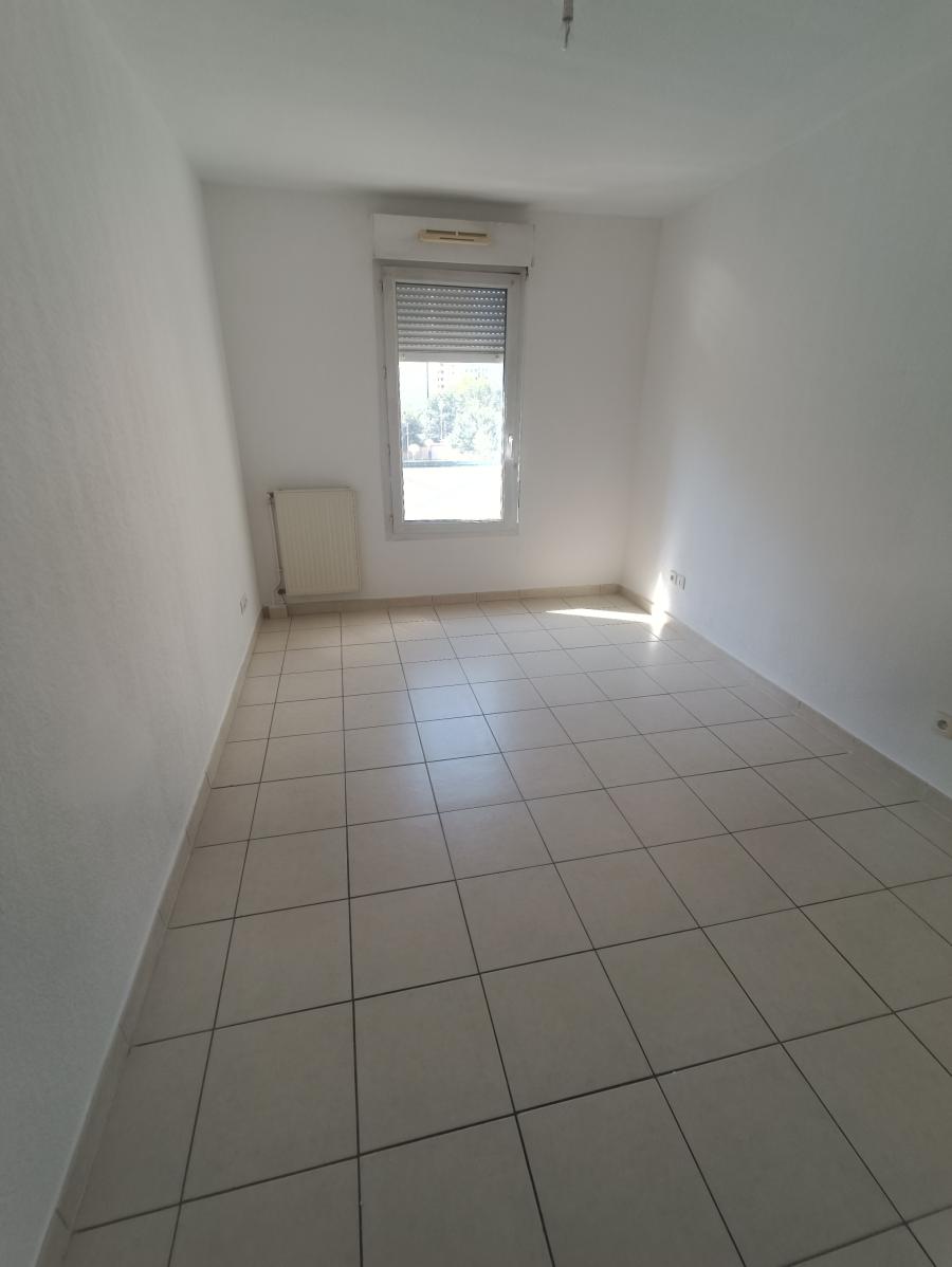 
																																							3 pièces – 
																																						2ème étage – 63m² - 139 000 € - Photo #4