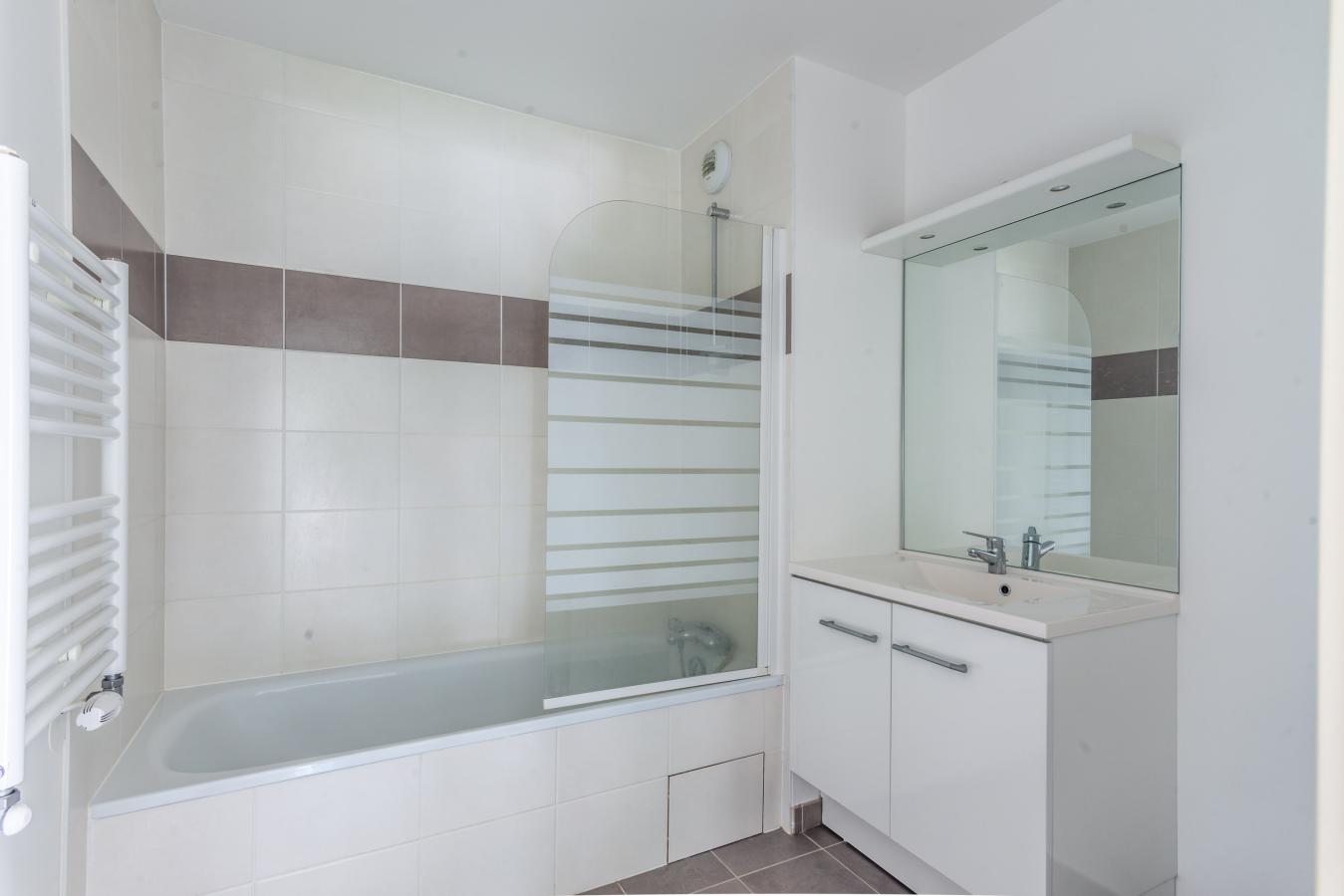 
																																							2 pièces - 
																																						2ème étage - 50m² - 850,46 € - Photo #6