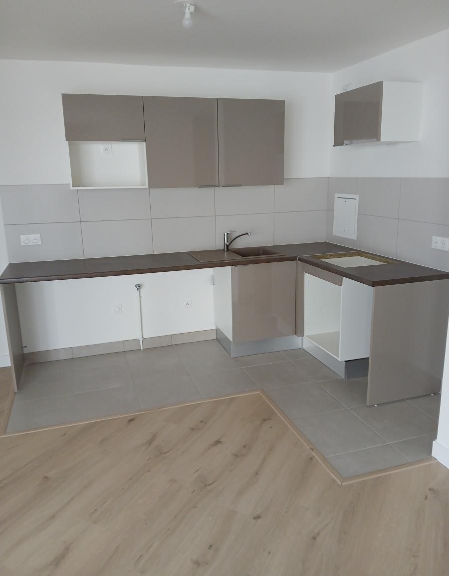 
																			3 pièces - 
																		8ème étage - 59m² - 1 197,95 € - Photo #0