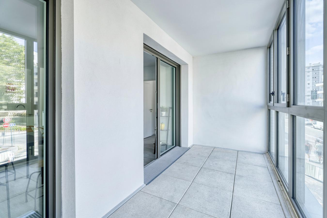 3 pièces - 6ème étage - 63m² - 1 369,58 € - Photo #2