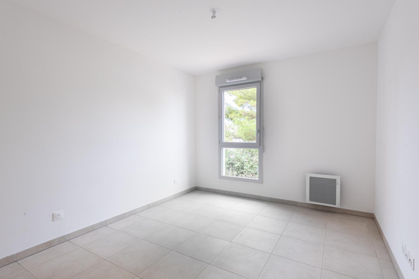 
																																							4 pièces - 
																																						2ème étage - 84m² - 1 009,32 € - Photo #3