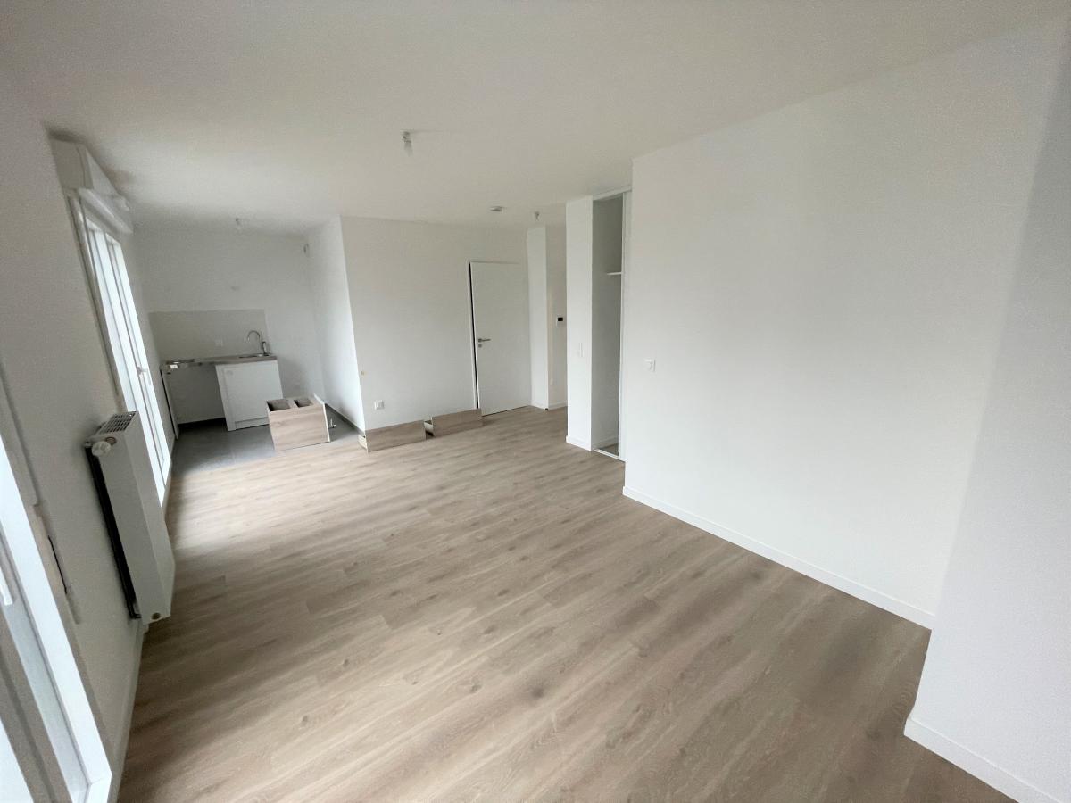 
																																							2 pièces - 
																																						2ème étage - 42m² - 1 160,85 € - Photo #5