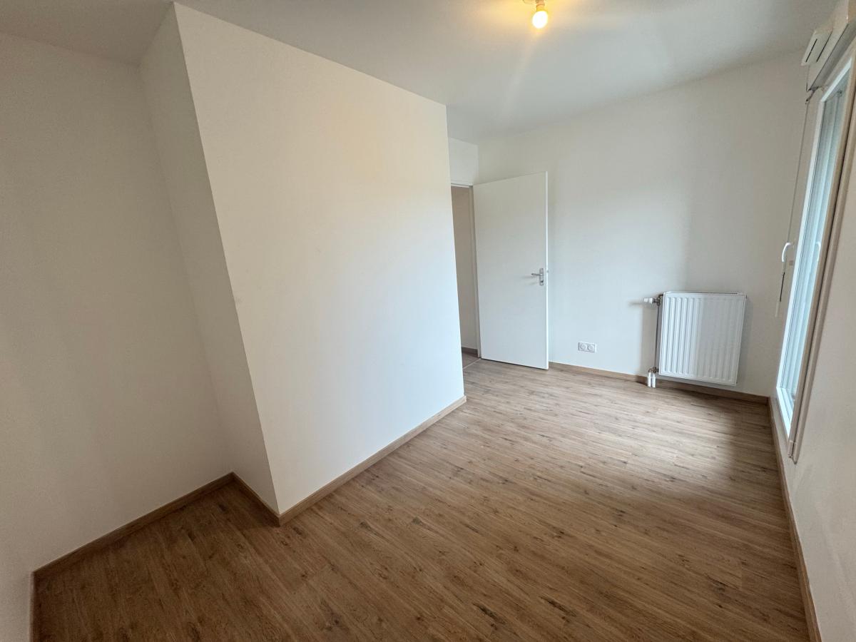 3 pièces - 4ème étage - 63m² - 805,14 € - Photo #3