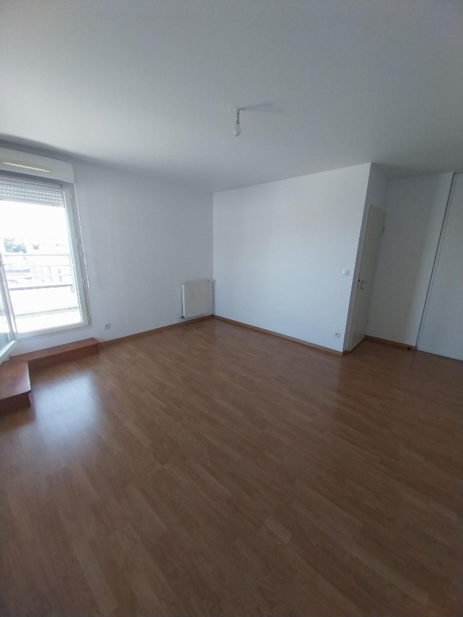 
																			2 pièces - 
																		5ème étage - 55m² - 837,08 € - Photo #2