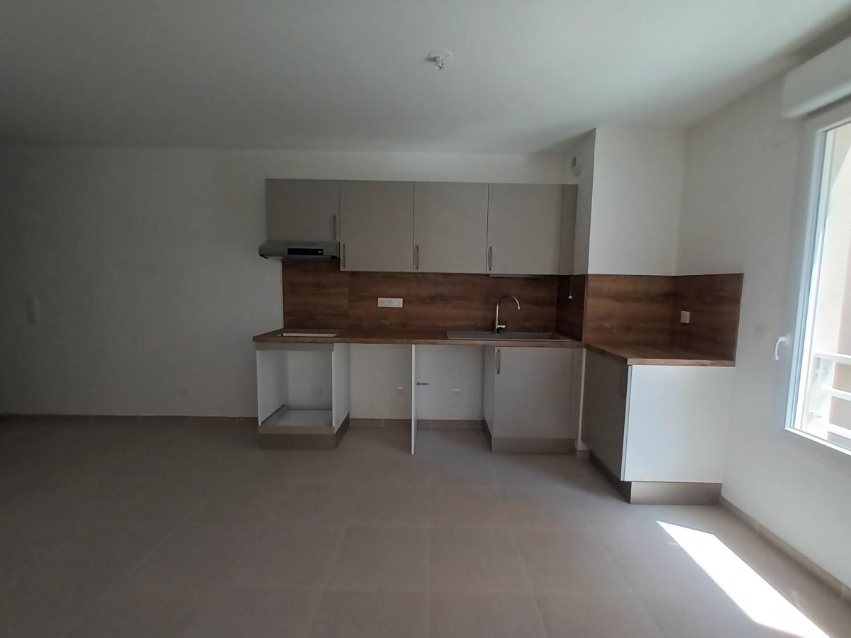 3 pièces - 1er étage - 61m² - 918,20 € - Photo #1