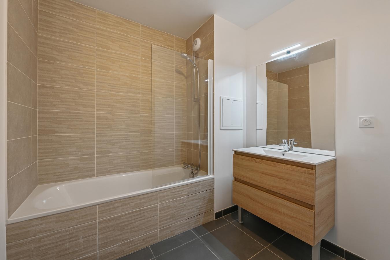 
																			2 pièces - 
																		2ème étage - 42m² - 872,56 € - Photo #2