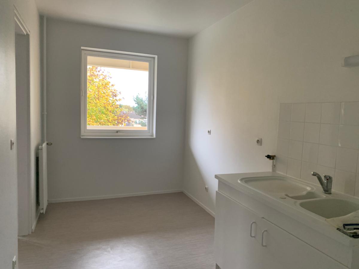 
																																							2 pièces - 
																																						2ème étage - 55m² - 145 000 € - Photo #4