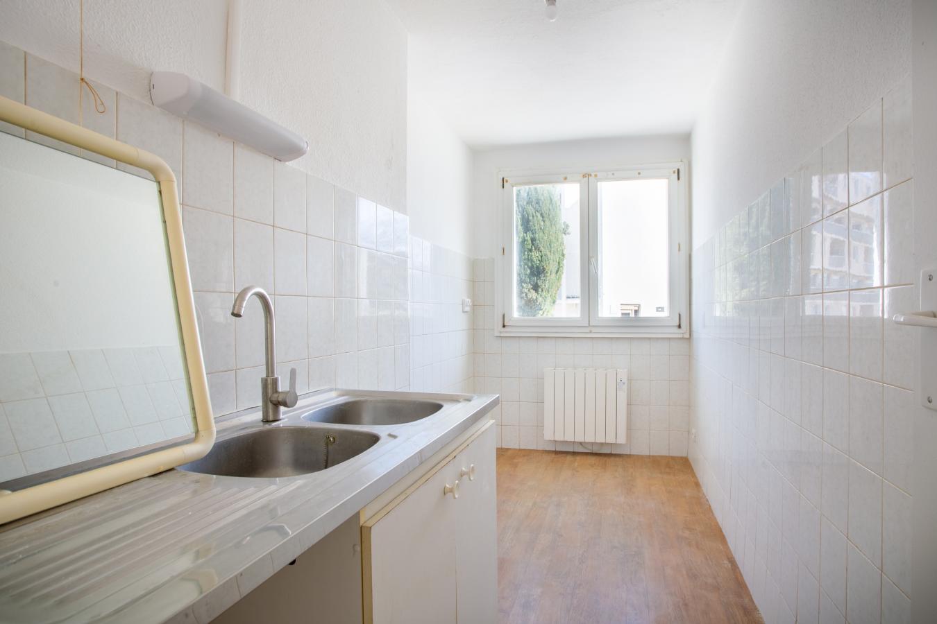 
																			3 pièces - 
																		RDC - 52m² - 179 000 € - Photo #2