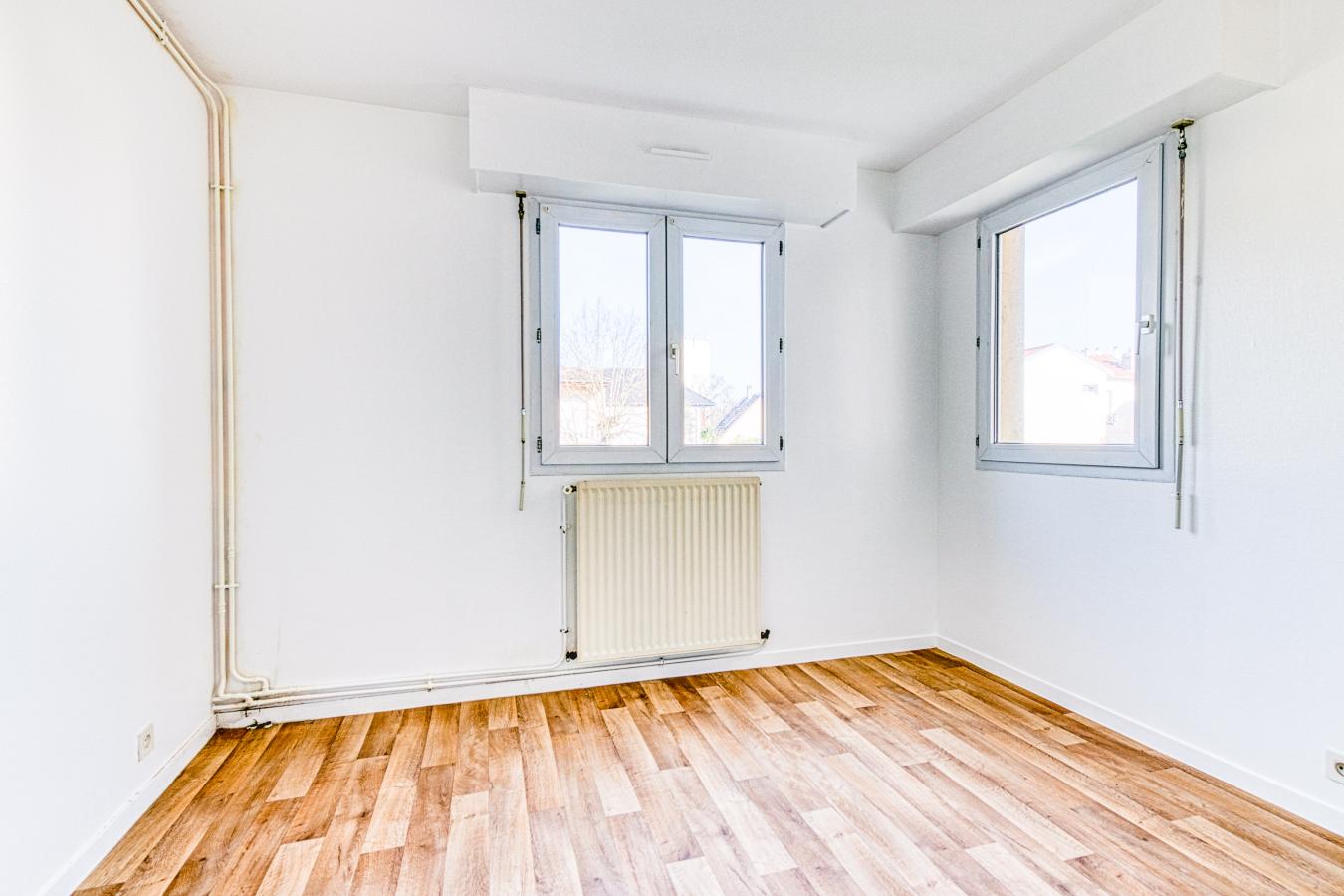 
																			4 pièces - 
																		1er étage - 84m² - 370 000 € - Photo #3