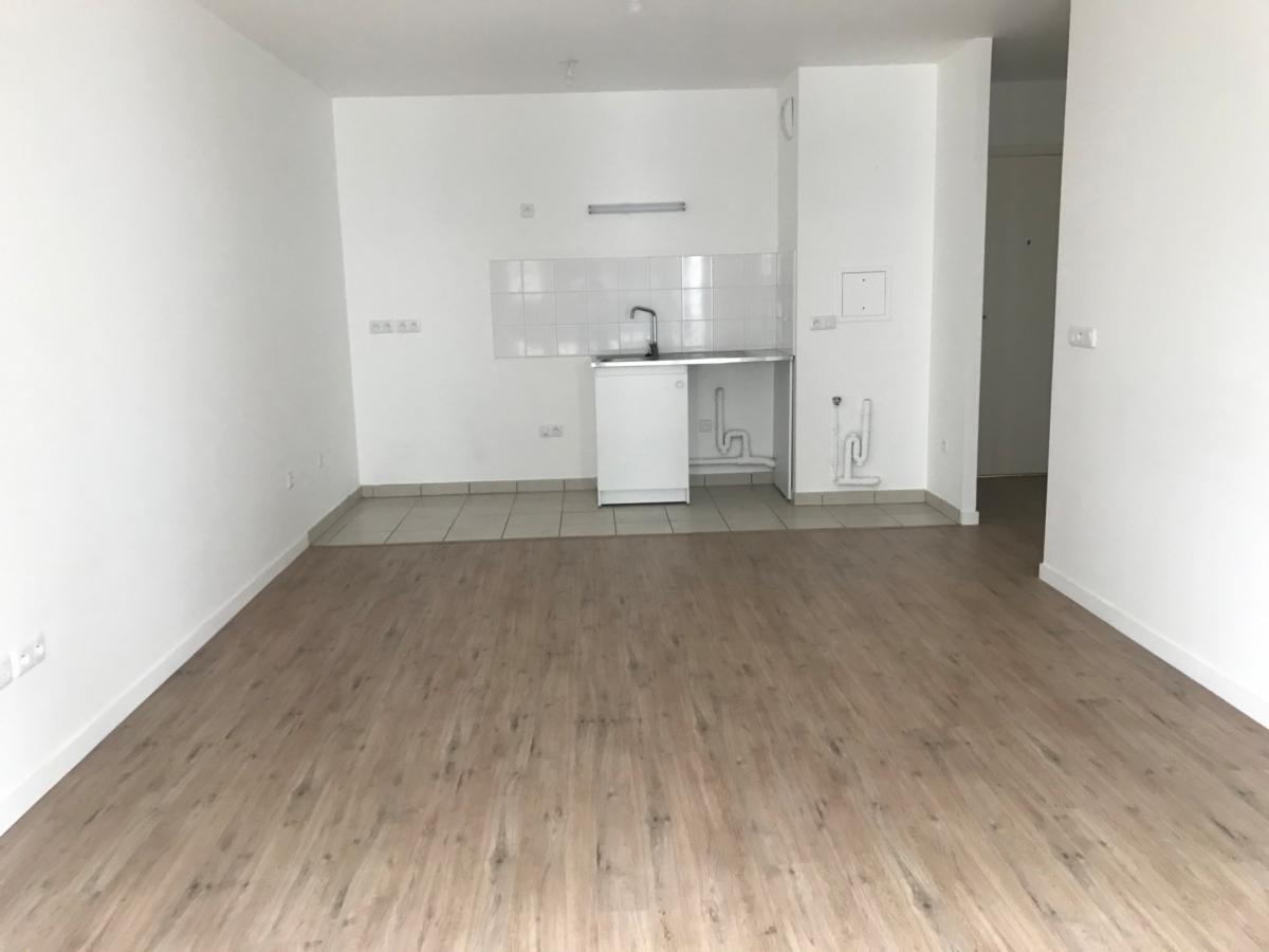 3 pièces - 3ème étage - 58m² - 1 322,61 € - Photo #4