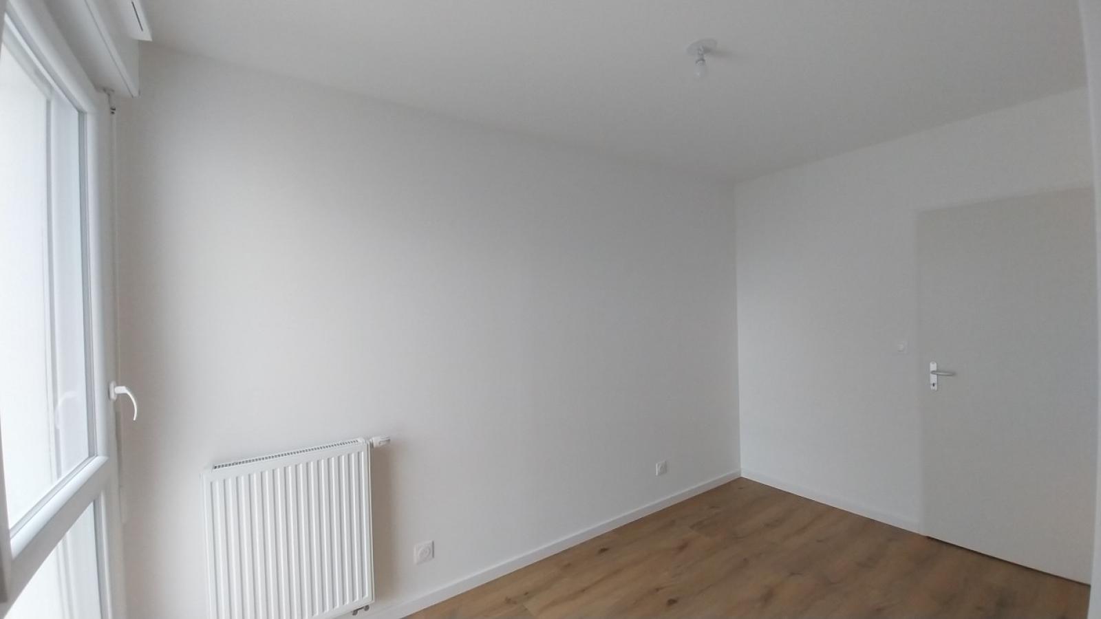 
																																							3 pièces - 
																																						3ème étage - 63m² - 880,33 € - Photo #6