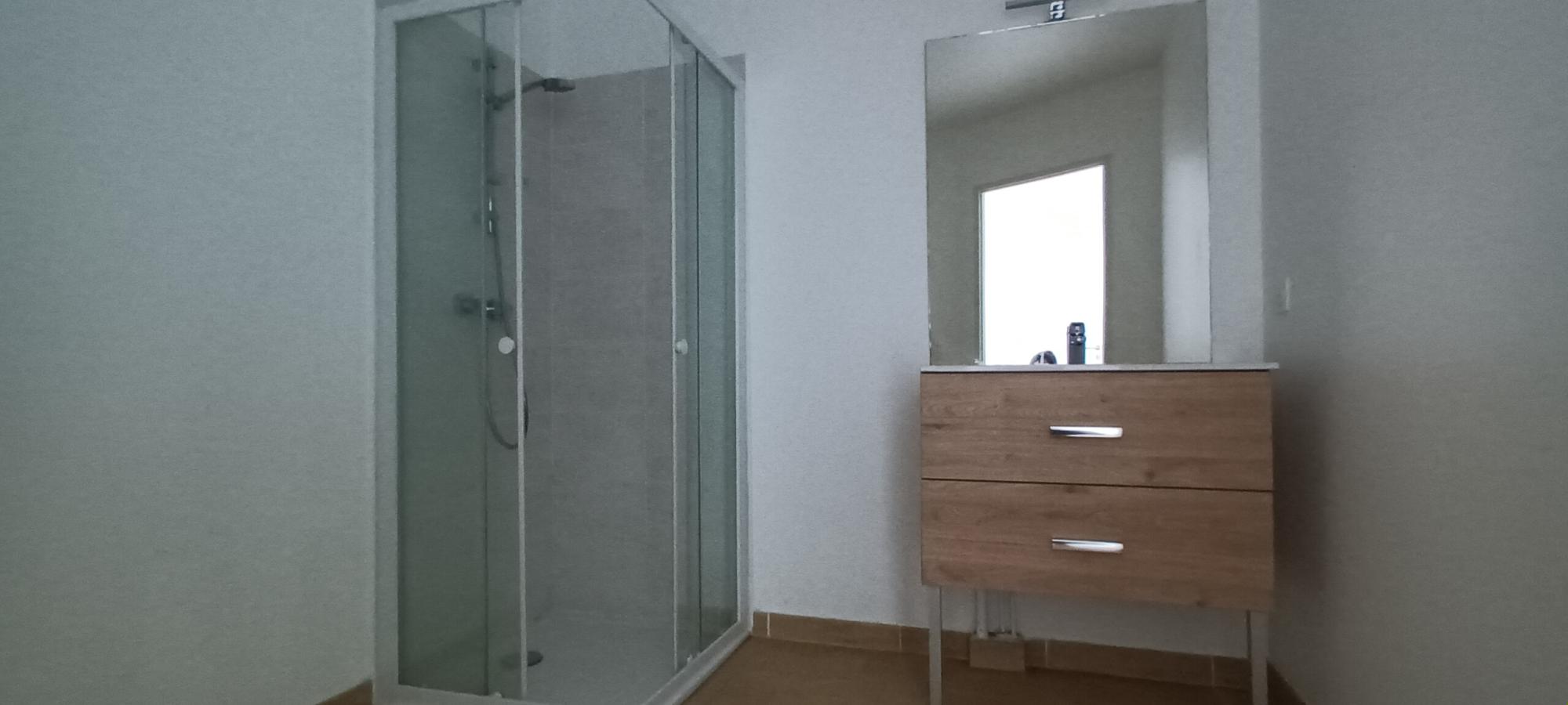 
																																							3 pièces - 
																																						2ème étage - 68m² - 1 003,85 € - Photo #5