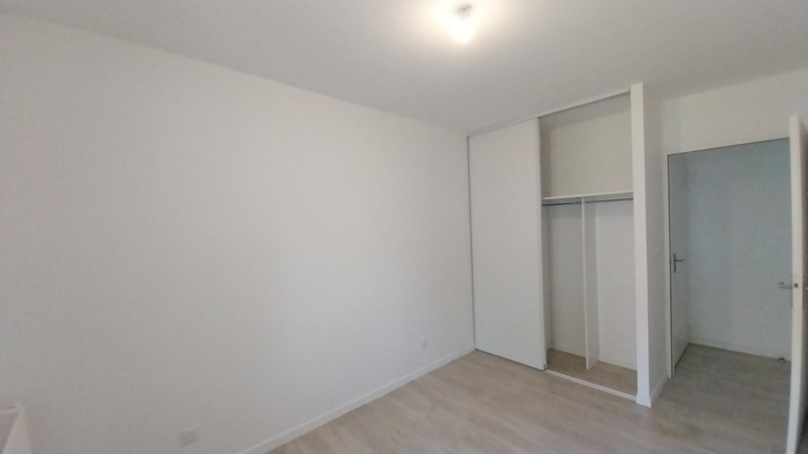 3 pièces - 4ème étage - 67m² - 820,96 € - Photo #4