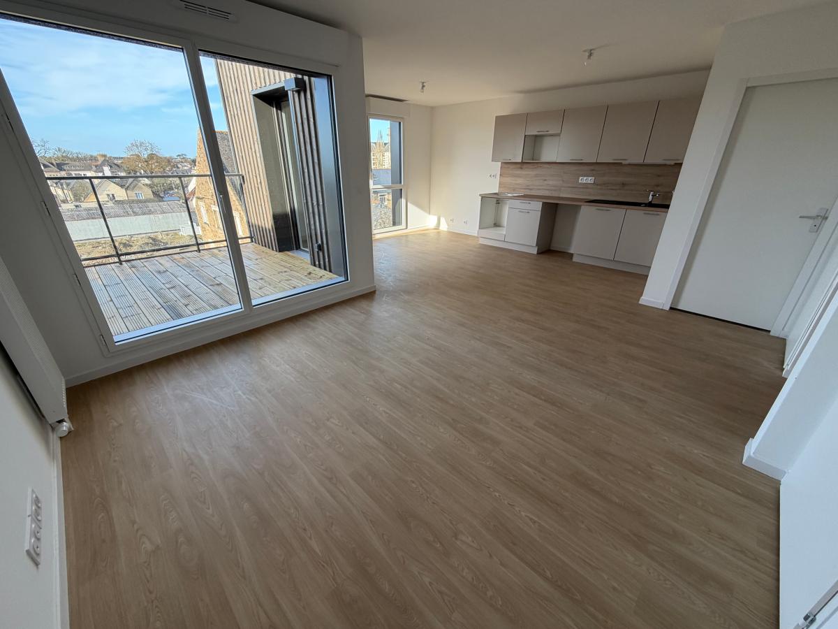 
																			4 pièces - 
																		3ème étage - 100m² - 1 365,23 € - Photo #0